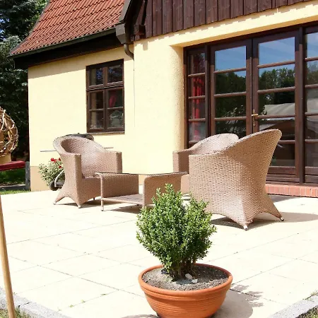 Monika In Im Bernstein Tatil Evi Wendorf (Kuhlen-Wendorf)