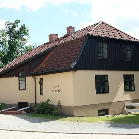 Monika In Im Bernstein