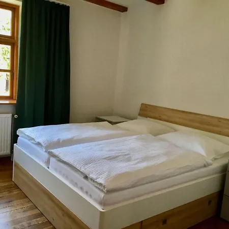 Nyaraló Monika In Im Bernstein