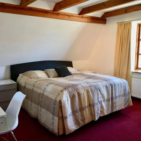 Monika In Im Bernstein * Wendorf (Kuhlen-Wendorf)