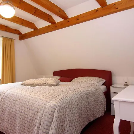 Monika In Im Bernstein Tatil Evi Wendorf (Kuhlen-Wendorf)