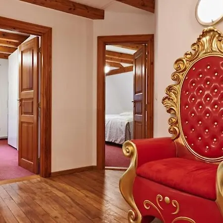 Nyaraló Monika In Im Bernstein