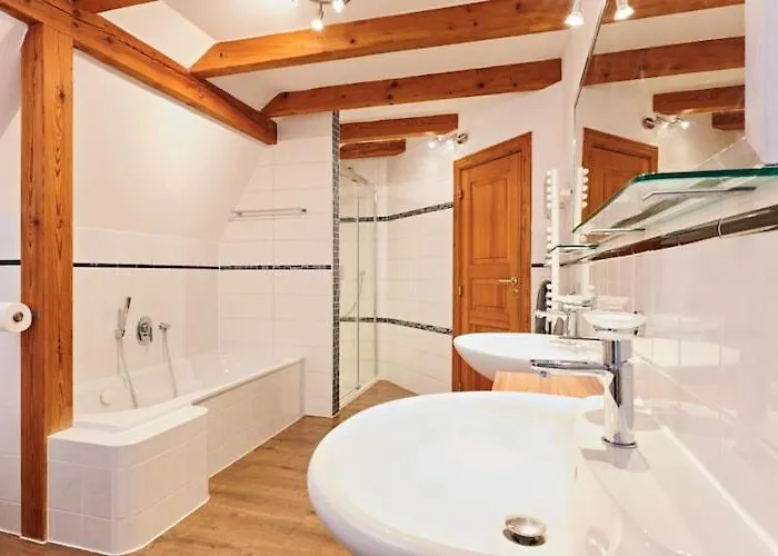 Ferienhaus Monika In Im Bernstein